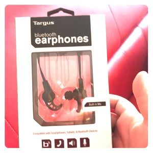 Targus Bluetooth earphones